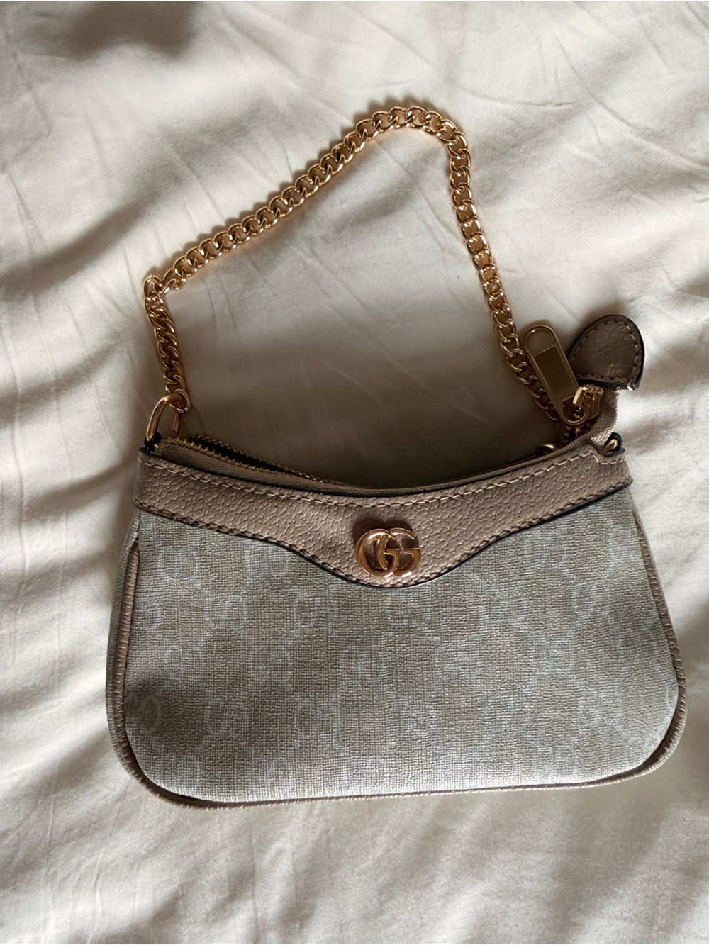 Gucci Light Beige GG Canvas Shoulder Bag with Gold Chain